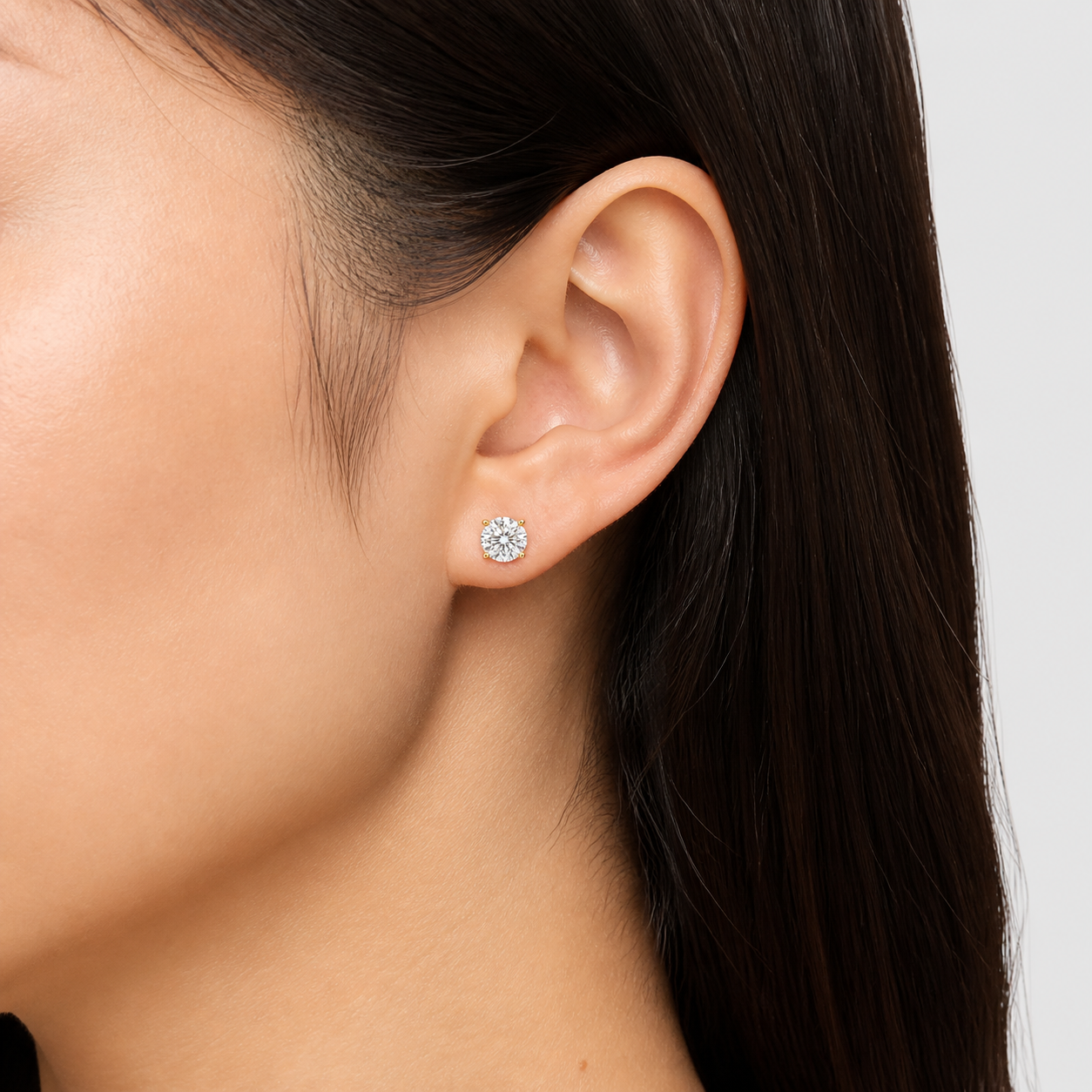 DIAMOND STUD EARRINGS