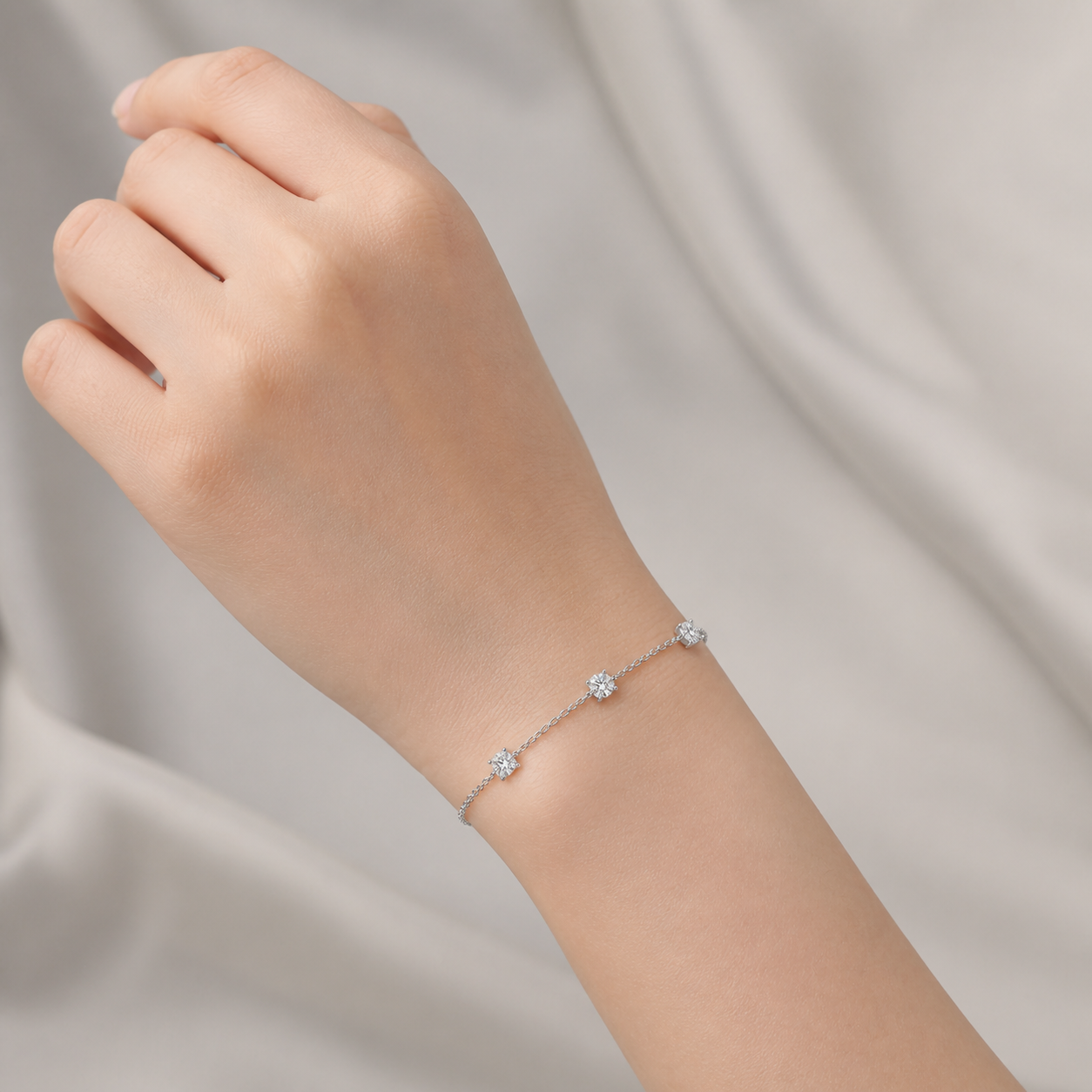 K14 3-Stone Bracelet | 1.5ct