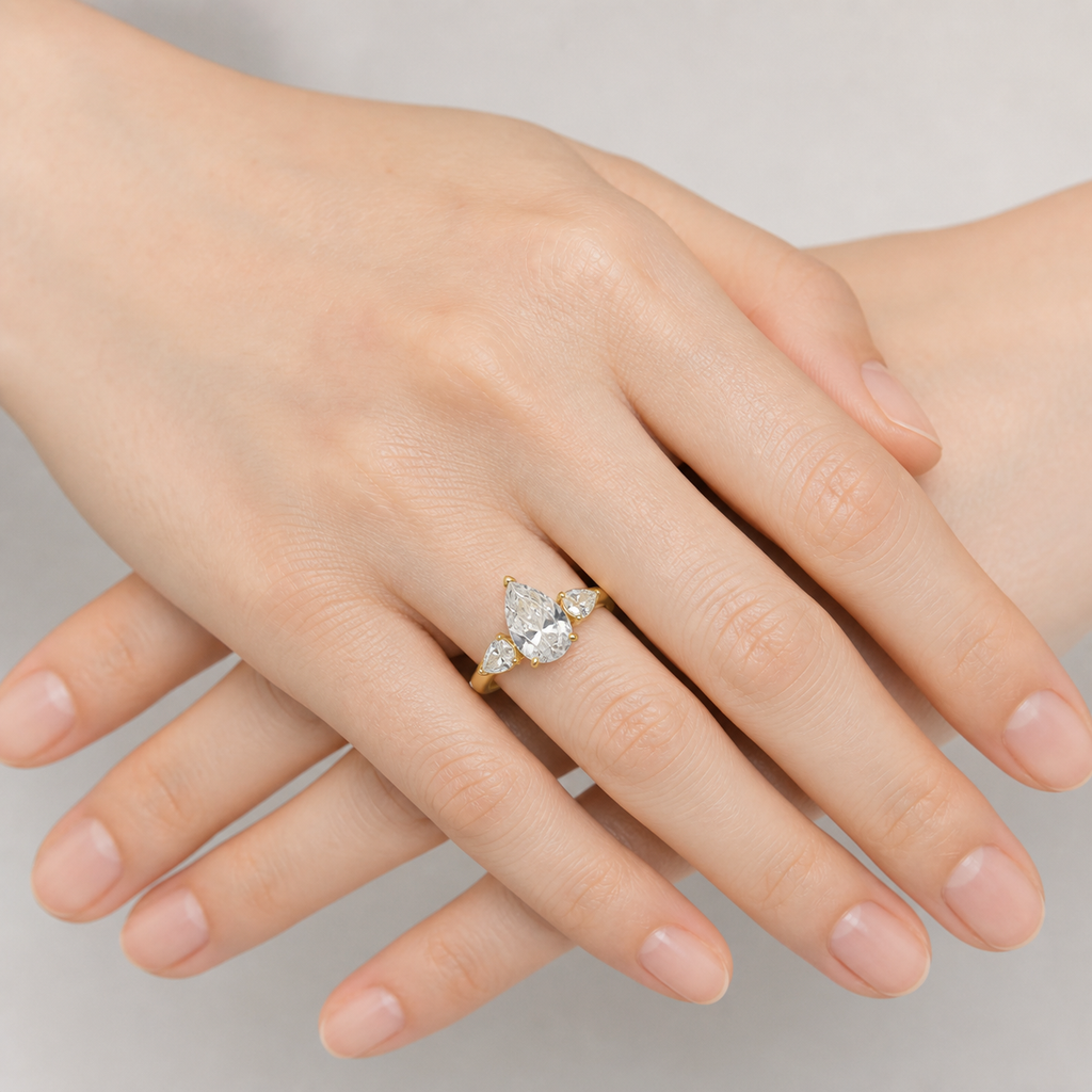 THREE Pear Three-Stone Ring | K14/K18, 1.0ct～2.0ct