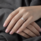 エメラルドカット パヴェバンド ラボグロウンダイヤモンドリング 1ct〜（5）